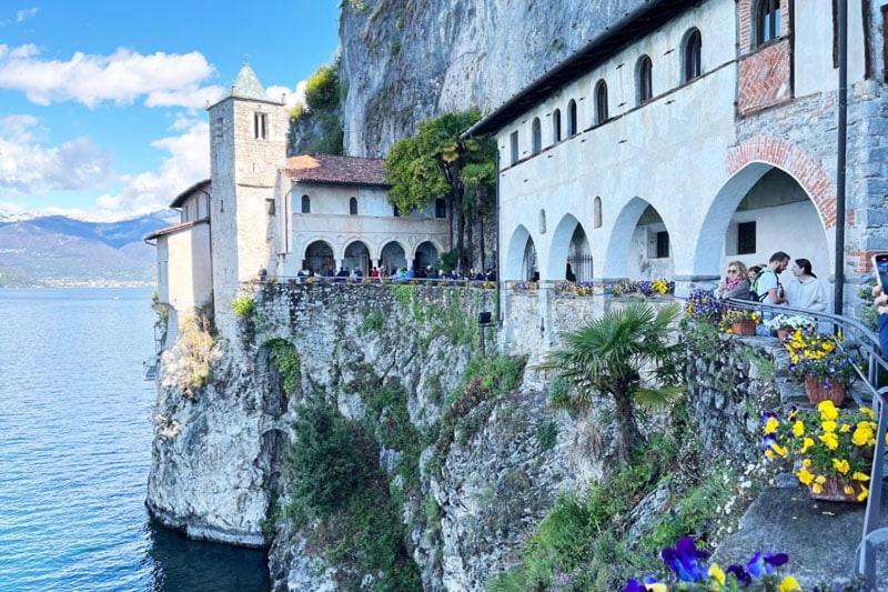 Lily Lake Maggiore ラヴェーノ エクステリア 写真